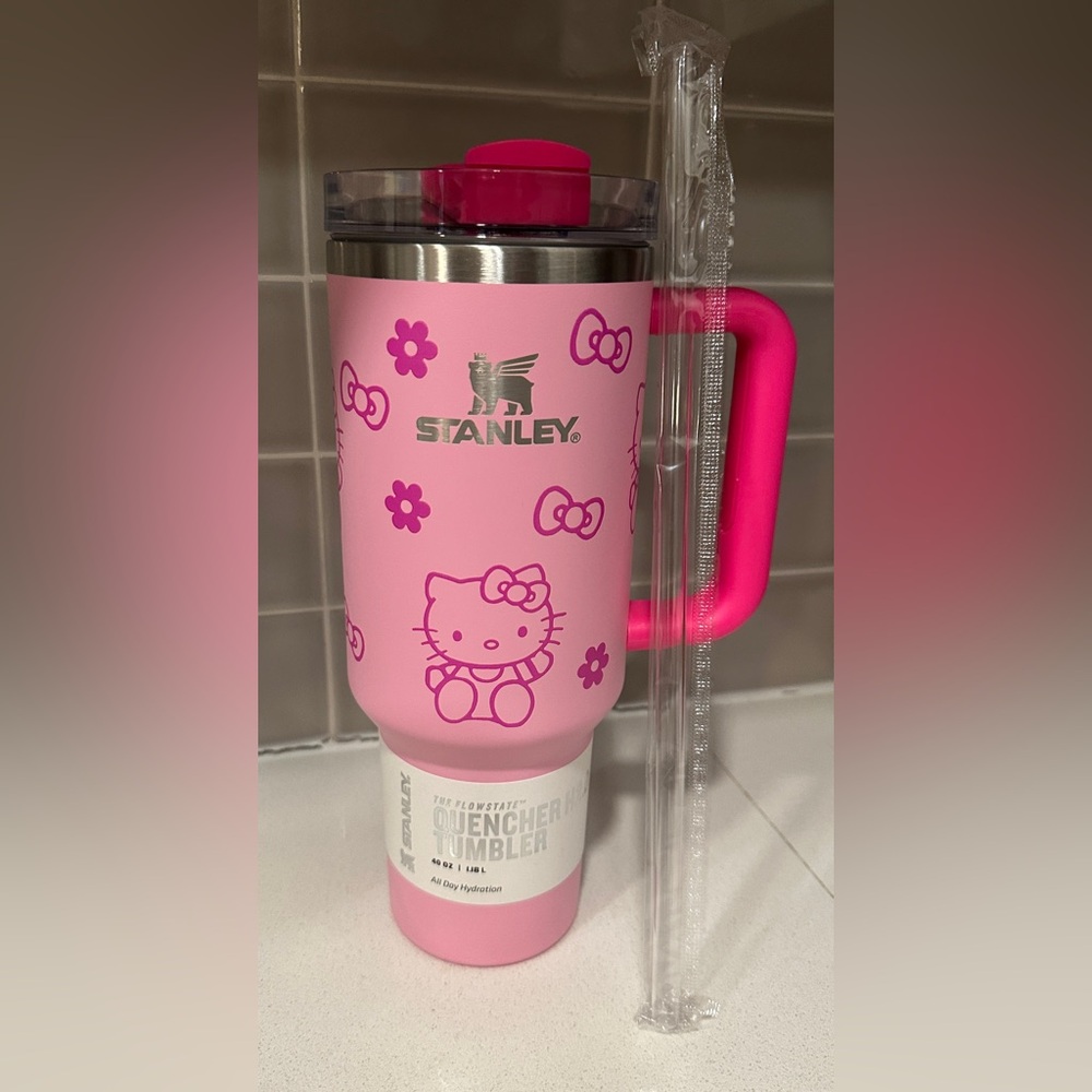 Hello Kitty Stanley 40 oz Quencher Tumbler Pink